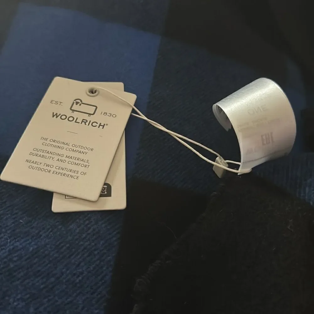 WOOLRICH BLANKET. BUFFALO BLUE